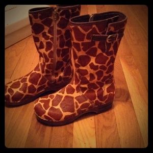 Girls Giraffe Faux Fur Clog Boot